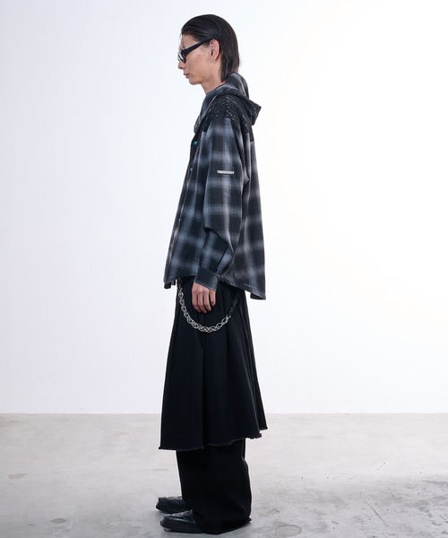 VI E DIT(ヴィエディット)の「2way skirt denim/スカートデニム(デニムパンツ・メンズ・ブラウン/ブラック・2/1)」の7枚目の写真