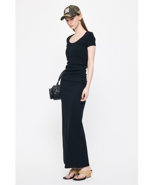 MOUSSY（マウジー）の「SCOOP NECK JERSEY ドレス（ワンピース・レディース・ホワイト系その他/ブラック・1/2）」の4枚目の写真