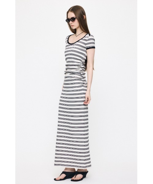 MOUSSY（マウジー）の「SCOOP NECK JERSEY ドレス（ワンピース・レディース・ホワイト系その他/ブラック・1/2）」の8枚目の写真