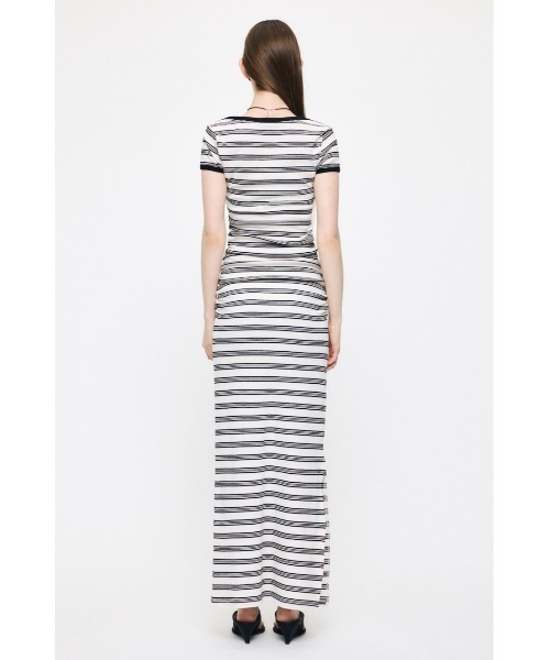 MOUSSY（マウジー）の「SCOOP NECK JERSEY ドレス（ワンピース・レディース・ホワイト系その他/ブラック・1/2）」の11枚目の写真
