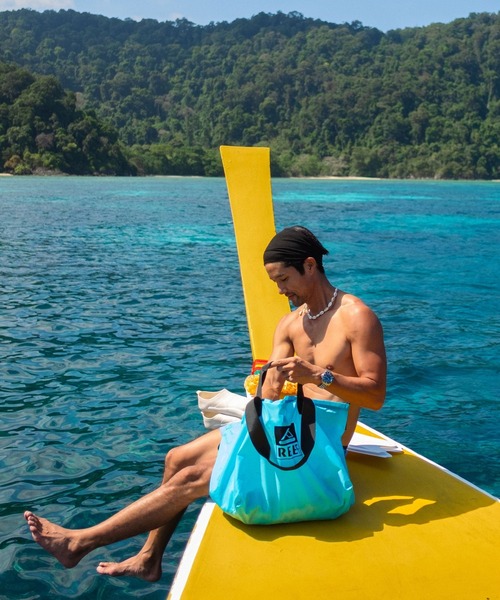REEF(リーフ)の「REEF メンズ REEF WATERPROOF BAG BIG トートバッグ 【2026年夏モデル】/リーフ撥水ビッグトートバッグ(トートバッグ・メンズ・ブラック/ブルー・FREE)」の8枚目の写真
