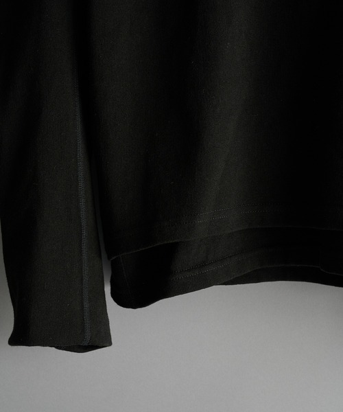 CONZ(コンズ)の「【OPPOSE DUALITY】One Side Half Long Sleeve T-Shirts Cotton(Tシャツ/カットソー・メンズ・ブラック/グレー・46/44)」の7枚目の写真