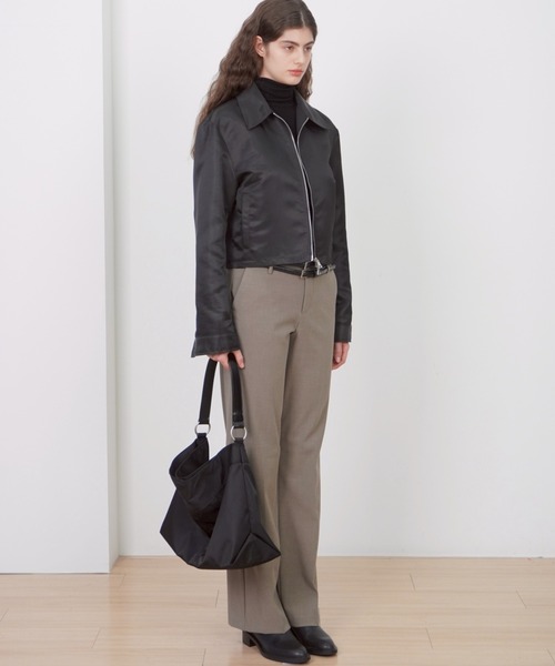 Never mind the XU / Chikashitsu+(ネバーマインド ザ エックスユー / チカシツプラス)の「【HAH ARCHIVE】Contour Shoulder Bag(Nylon) / 【ハーアーカイブ】コントゥアワンショルダーバッグ(ナイロン)(ショルダーバッグ・メンズ・ブラック・ONE SIZE)」の15枚目の写真