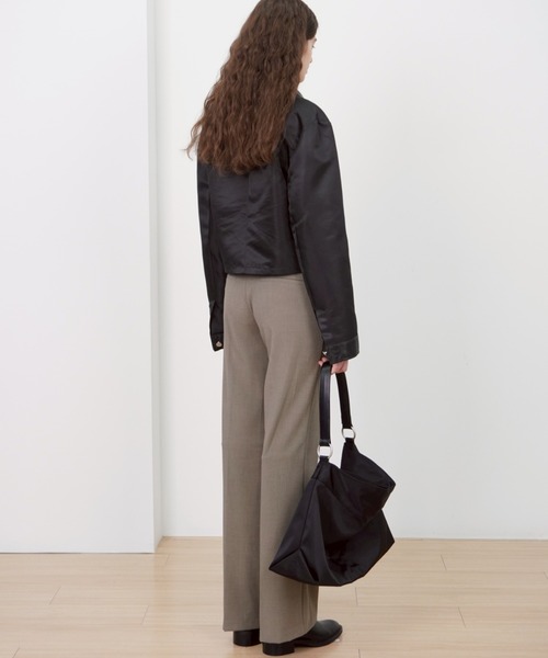 Never mind the XU / Chikashitsu+(ネバーマインド ザ エックスユー / チカシツプラス)の「【HAH ARCHIVE】Contour Shoulder Bag(Nylon) / 【ハーアーカイブ】コントゥアワンショルダーバッグ(ナイロン)(ショルダーバッグ・メンズ・ブラック・ONE SIZE)」の13枚目の写真