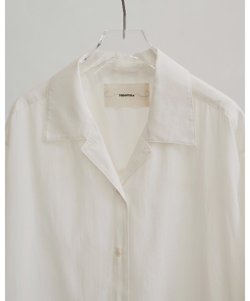 TODAYFUL（トゥデイフル）の「Silky Halfsleeve Shirts（シャツ/ブラウス・レディース・ダークブラウン/ブラック/ホワイト・FREE）」の13枚目の写真