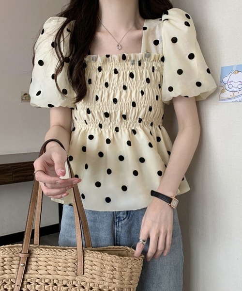 Miniministore(ミニミニストア)の「ドット柄シャーリングブラウス レディース(シャツ/ブラウス・レディース・イエロー×グリーン/アイボリー/ライトカーキ・FREE)」の17枚目の写真