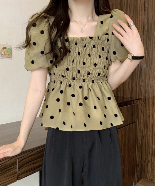 Miniministore(ミニミニストア)の「ドット柄シャーリングブラウス レディース(シャツ/ブラウス・レディース・イエロー×グリーン/アイボリー/ライトカーキ・FREE)」の18枚目の写真