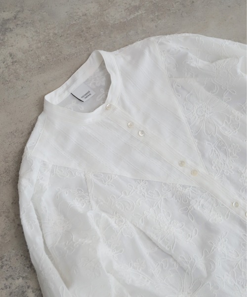 NOMBRE IMPAIR(ノンブルアンペール)の「コットンフラワー刺繍コンビ 三角ヨークブラウス(シャツ/ブラウス・レディース・ホワイト・FREE)」の10枚目の写真