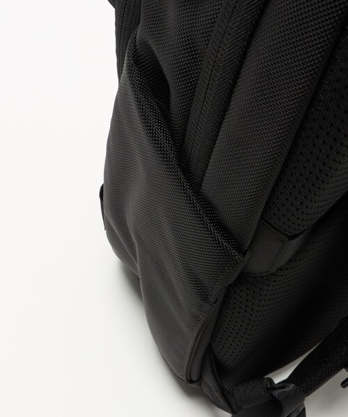 Aer(エアー)の「【別注】<Aer>コミューター パック 2 リュック(バックパック/リュック・メンズ・ブラック・FREE)」の17枚目の写真