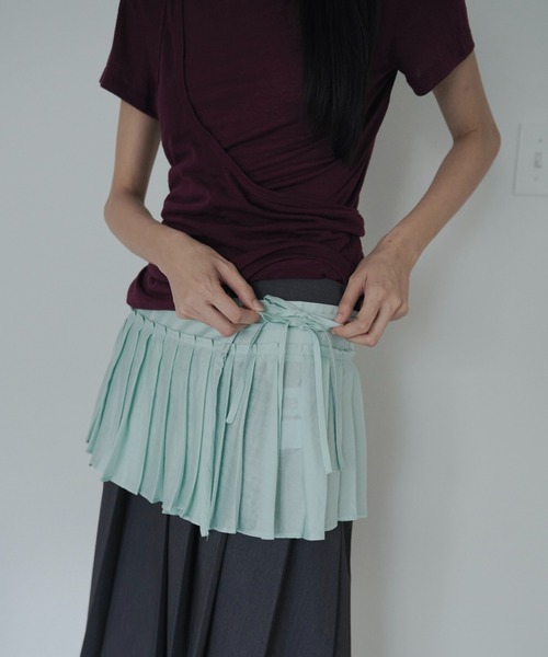 FEKETE(フェケテ)の「wrapping mini pleated skirt / ラッピングミニプリーツスカート(スカート・レディース・グリーン/ミント/ブラウン・FREE)」の3枚目の写真
