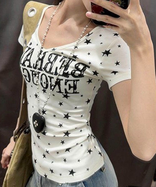 AVYL(アヴィル)の「スターパターンカレッジロゴコンパクトTシャツ(Tシャツ/カットソー・レディース・ホワイト/ダークグレー・M)」の6枚目の写真