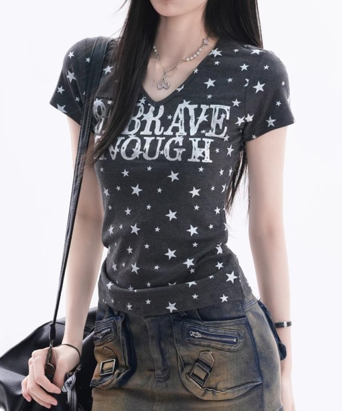 AVYL(アヴィル)の「スターパターンカレッジロゴコンパクトTシャツ(Tシャツ/カットソー・レディース・ホワイト/ダークグレー・M)」の13枚目の写真