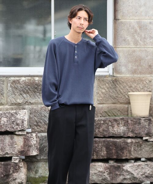 BEN DAVIS(ベンデイビス)の「【BEN DAVIS】BIG WAFFLE HENLEY WIDE P/O / ワッフル ヘンリー ネック ワイドシルエット ロンT ユニセックス 長袖(Tシャツ/カットソー・メンズ・ネイビー/オフホワイト/ライトグレー/ブラック/ダークブラウン・X-LARGE/LARGE/MEDIUM)」の7枚目の写真