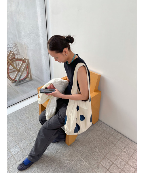 ACOC(アコック)の「Dot Bubble Bag_Glossy Ivory(エコバッグ/サブバッグ・レディース・その他・FREE)」の3枚目の写真