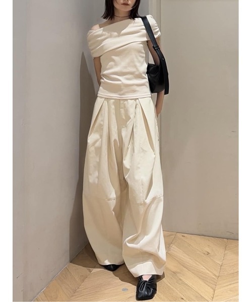 STYLEMIXER(スタイルミキサー)の「【大人気パンツが再入荷&新色追加】タックフォルムパンツ(その他パンツ・レディース・グレー/キャメル/アイボリー/ブラック・SMALL/MEDIUM)」の5枚目の写真