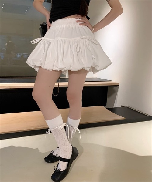 Dream garden(ドリームガーデン)の「フリルデザイン リボン付きバルーンミニスカート(スカート・レディース・ブラック/ホワイト・S/XS/XL/M/L)」の7枚目の写真