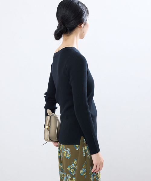 IENA(イエナ)の「《手洗い可》ECO SPLASH ボートネックプルオーバー(ニット/セーター・レディース・ブラック/パープル/ベージュ・FREE)」の17枚目の写真