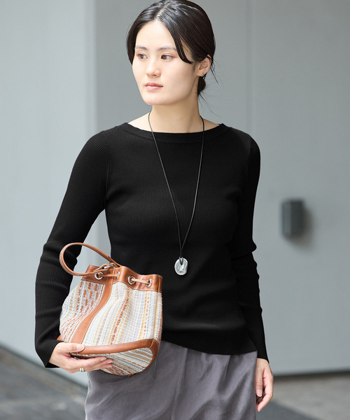 IENA(イエナ)の「《/手洗い可》ECO SPLASH ボートネックプルオーバー(ニット/セーター・レディース・ブラック/パープル/ベージュ・FREE)」の11枚目の写真