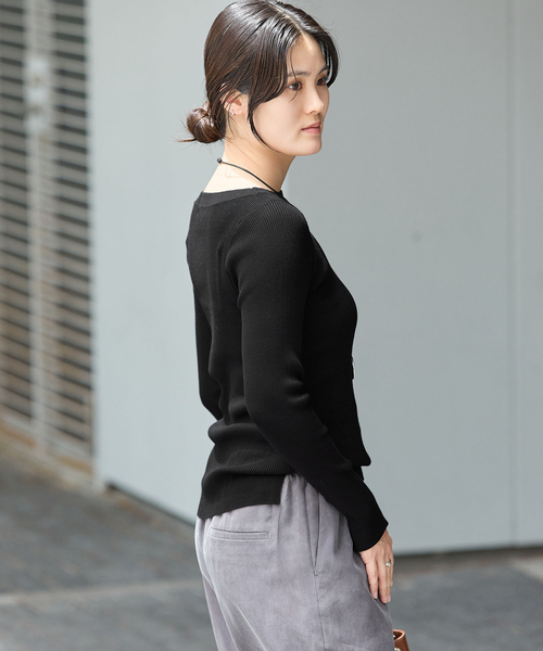 IENA(イエナ)の「《/手洗い可》ECO SPLASH ボートネックプルオーバー(ニット/セーター・レディース・ブラック/パープル/ベージュ・FREE)」の12枚目の写真