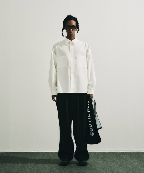 COOTIE PRODUCTIONS(クーティープロダクションズ)の「Cotton Gabardine 2 Tuck Easy Pants(スラックス・メンズ・ブラック・SMALL/MEDIUM/LARGE/X-LARGE)」の2枚目の写真