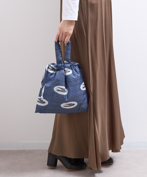 COMMON WARE(コモンウェアー)の「tr:the3/ザスリー quilting mini bag 超軽量 ミニショルダーバッグ(ショルダーバッグ・レディース・グリーン/ネイビー/ブルー/サックスブルー/イエロー/グリーン系その他・FREE)」の1枚目の写真