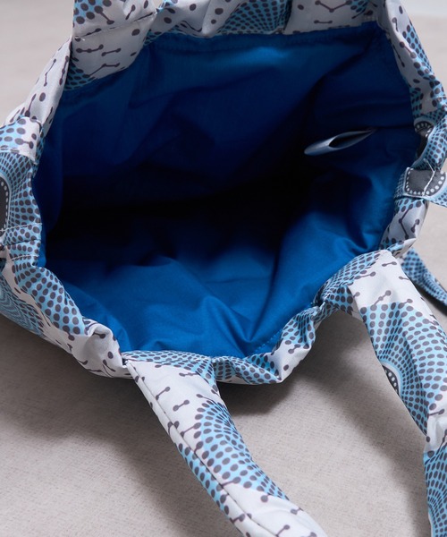 COMMON WARE(コモンウェアー)の「tr:the3/ザスリー quilting mini bag 超軽量 ミニショルダーバッグ(ショルダーバッグ・レディース・グリーン/ネイビー/ブルー/サックスブルー/イエロー/グリーン系その他・FREE)」の11枚目の写真