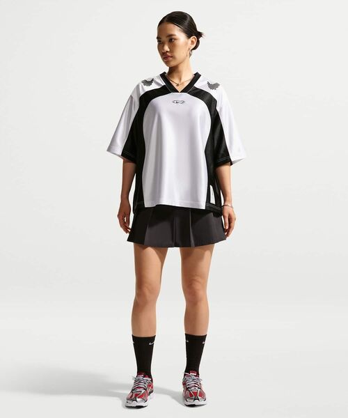 NIKE(ナイキ)の「ナイキ スポーツウェア ウィメンズ プリーツ ミニスカート / Nike Sportswear Women's Pleated Miniskirt IO9612-010 Black(スカート・レディース・ブラック・L/S/M/XL)」の1枚目の写真