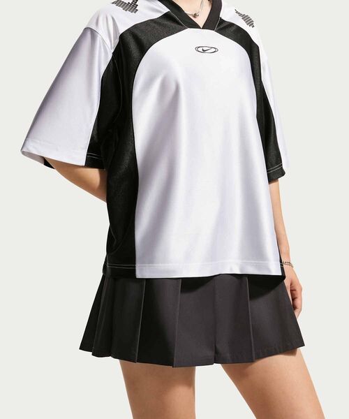 NIKE(ナイキ)の「ナイキ スポーツウェア ウィメンズ プリーツ ミニスカート / Nike Sportswear Women's Pleated Miniskirt IO9612-010 Black(スカート・レディース・ブラック・L/S/M/XL)」の4枚目の写真