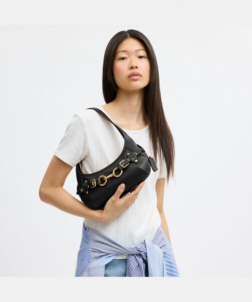 COACH(コーチ)の「ベルテッド エルゴ ショルダー バッグ 26(ショルダーバッグ・レディース・ブラック系その他・ONE)」の3枚目の写真