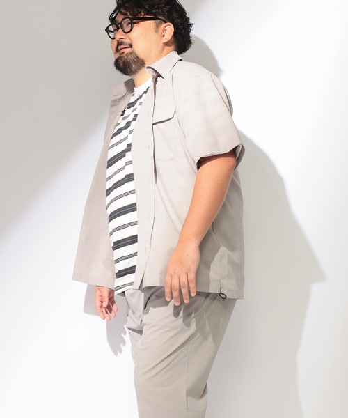 B&T CLUB（ビーティークラブ）の「セットアップ可能 シャツ 半袖 メンズ 大きいサイズ 無地 爽多 ストレッチ フラップポケットシャツ B＆T CLUB (ビーアンドティークラブ)（シャツ/ブラウス・メンズ・ベージュ/サックスブルー/ブラック・X1(3L～4L)/X4(8L～9L)/X2(4L～5L)/X3(6L～7L)）」の4枚目の写真