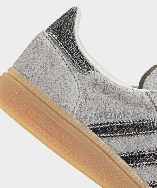 adidas（アディダス）の「ハンドボール スペツィアル シューズ / HANDBALL SPEZIAL SHOES / アディダスオリジナルス adidas Originals（スニーカー・レディース・グレー・30.0cm/26.0cm/29.5cm/29.0cm/25.5cm/22.5cm/22.0cm/25.0cm/24.0cm/24.5cm/23.0cm/23.5cm/27.0cm/26.5cm/27.5cm/28.0cm/28.5cm）」の7枚目の写真