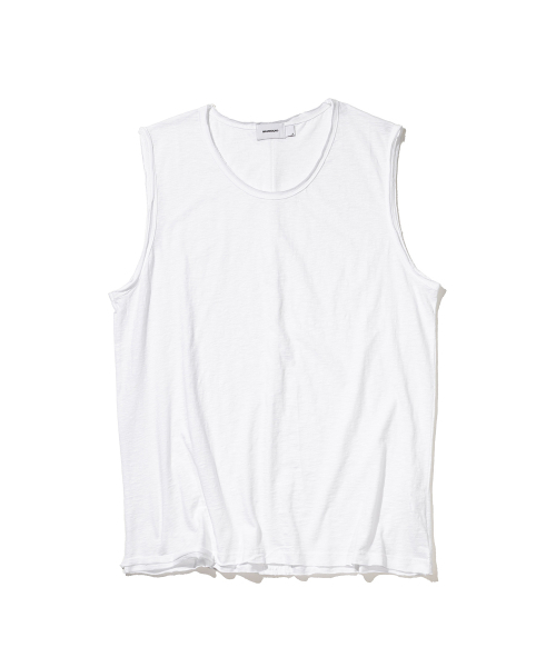 MASSNOUN(マスノウン)の「Uネックスラブカットディバイドスリーブレス MSSSV001-WT(Tシャツ/カットソー・レディース・その他・LARGE/MEDIUM)」の2枚目の写真