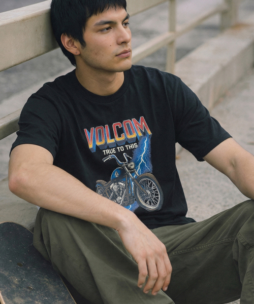 VOLCOM（ボルコム）の「サンダーライダーズ オーバーサイズ 半袖Tシャツ(ブラック)（Tシャツ/カットソー・レディース・その他・LARGE/MEDIUM/X-LARGE/SMALL）」の7枚目の写真