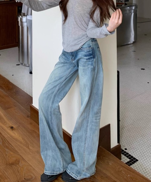 CHUN CHUN NOTES(チュンチュンノーツ)の「26AW/ヴィンテージウォッシュ ワイドストレート ローライズデニムパンツ(デニムパンツ・レディース・サックスブルー・L/M/S)」の11枚目の写真
