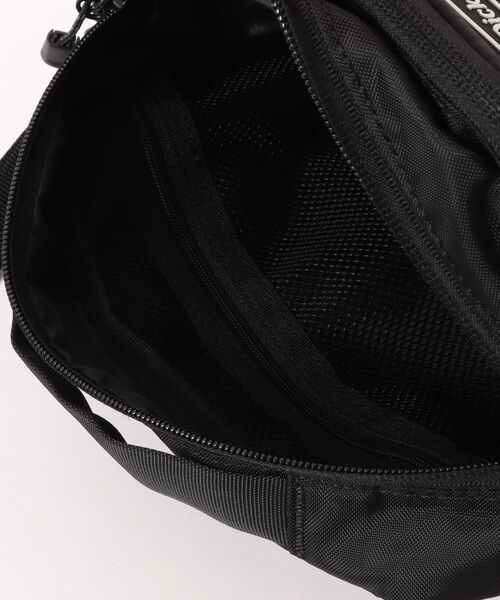 Dickies(ディッキーズ)の「DK TOWNTRAIL FANNY PACK(ボディバッグ/ウエストポーチ・メンズ・ブラウン/ブラック・FREE)」の5枚目の写真