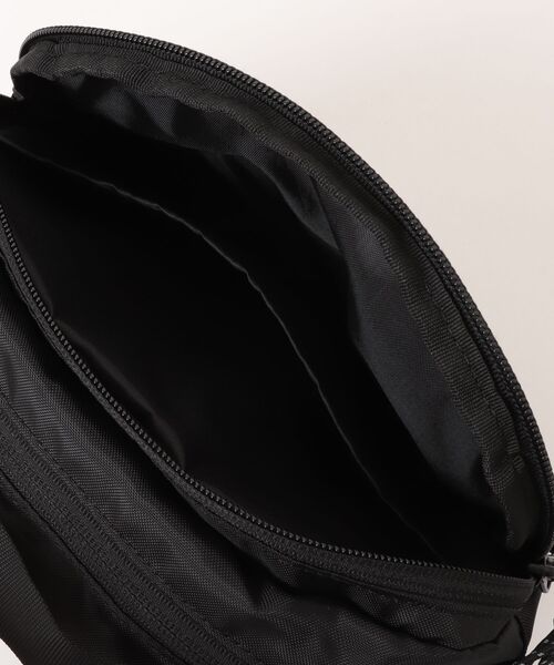 Dickies(ディッキーズ)の「DK TOWNTRAIL FANNY PACK(ボディバッグ/ウエストポーチ・メンズ・ブラウン/ブラック・FREE)」の6枚目の写真