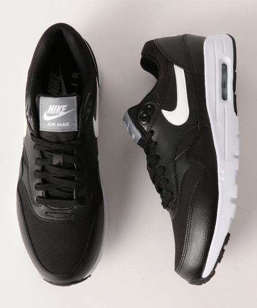 NIKE(ナイキ)の「NIKE(ナイキ) ウィメンズ エアマックス1 ウルトラエッセンシャル(スニーカー・レディース・ホワイト/ブラック・25cm/23cm/23.5cm/24cm/24.5cm)」の2枚目の写真