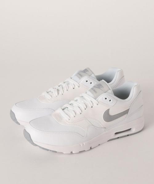 NIKE(ナイキ)の「NIKE(ナイキ) ウィメンズ エアマックス1 ウルトラエッセンシャル(スニーカー・レディース・ホワイト/ブラック・25cm/23cm/23.5cm/24cm/24.5cm)」の3枚目の写真