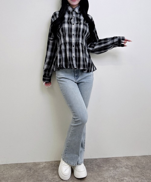 INGNI（イング）の「シャーリングチェック柄シャツ（シャツ/ブラウス・レディース・ブラック系/ネイビー系2/ブラウン系その他2・M）」の8枚目の写真