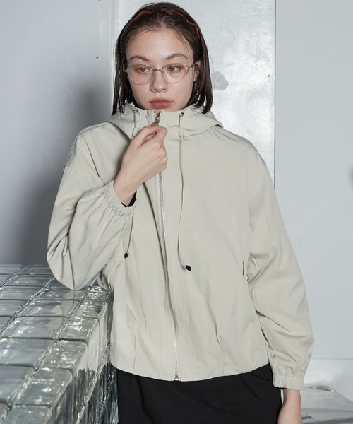 OFROOM(オフルーム)の「【2026秋冬新作】Light Hood Jacket|ライトフードジャケット(ブルゾン・レディース・ライトベージュ/ブラウン・FREE)」の2枚目の写真