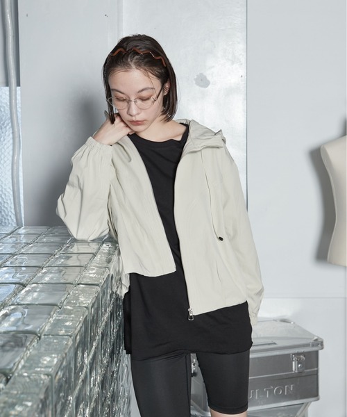 OFROOM(オフルーム)の「【2026秋冬新作】Light Hood Jacket|ライトフードジャケット(ブルゾン・レディース・ライトベージュ/ブラウン・FREE)」の18枚目の写真