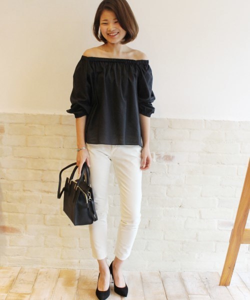 FRAMeWORK(フレームワーク)の「Ly/C オフショルダーブラウス◆(シャツ/ブラウス・レディース・ホワイト/ブラック/サックスブルー・FREE)」の19枚目の写真