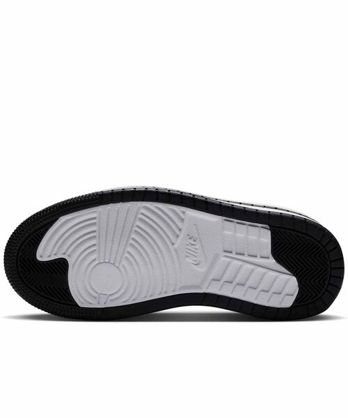 JORDAN BRAND(ジョーダンブランド)の「エア ジョーダン 1 トリプル スタック ウィメンズシューズ / Air Jordan 1 Triple Stack Women's Shoes HV8288-002 Black(スニーカー・レディース・ブラック・23/23.5/24.5/22.5/25.5/26/25/24)」の4枚目の写真