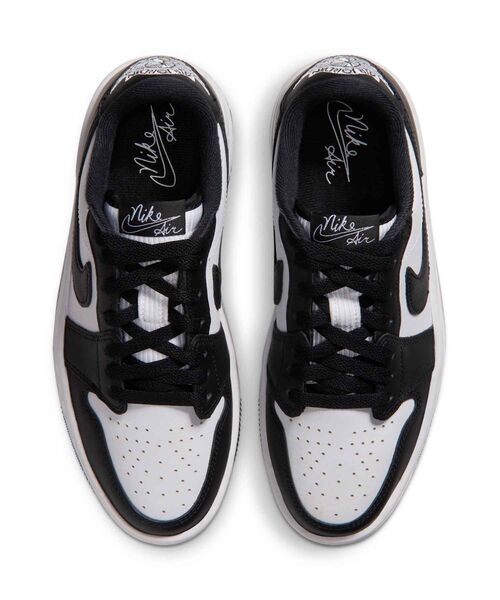 JORDAN BRAND(ジョーダンブランド)の「エア ジョーダン 1 トリプル スタック ウィメンズシューズ / Air Jordan 1 Triple Stack Women's Shoes HV8288-002 Black(スニーカー・レディース・ブラック・23/23.5/24.5/22.5/25.5/26/25/24)」の6枚目の写真