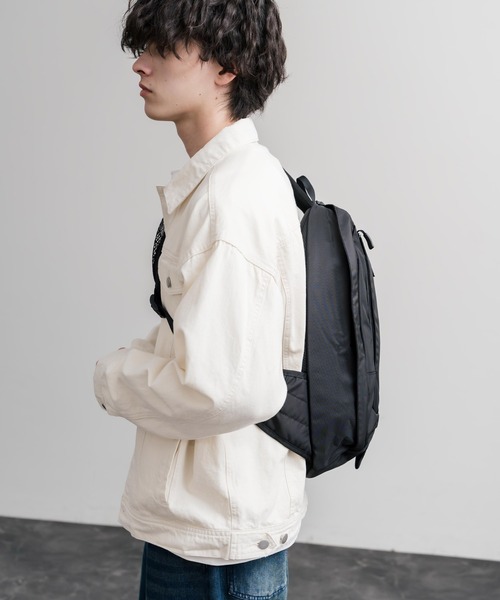 THE NORTH FACE(ザノースフェイス)の「THE NORTH FACE ザ・ノースフェイス HOT SHOT SLING ホットショットスリングバッグ/A4収納ワンショルダーバッグ(ショルダーバッグ・メンズ・ダークブラウン/ブラック・FREE)」の5枚目の写真