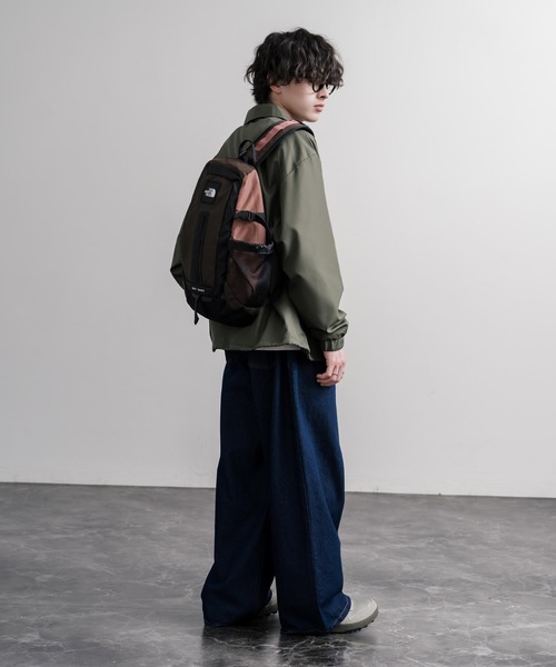 THE NORTH FACE(ザノースフェイス)の「THE NORTH FACE ザ・ノースフェイス HOT SHOT SLING ホットショットスリングバッグ/A4収納ワンショルダーバッグ(ショルダーバッグ・メンズ・ダークブラウン/ブラック・FREE)」の8枚目の写真