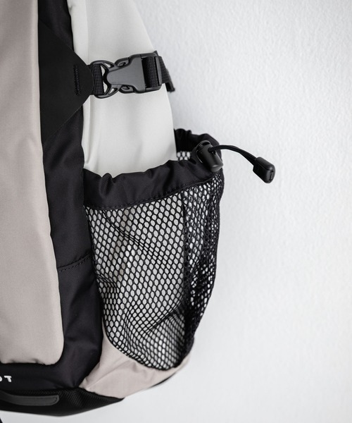 THE NORTH FACE(ザノースフェイス)の「THE NORTH FACE ザ・ノースフェイス HOT SHOT SLING ホットショットスリングバッグ/A4収納ワンショルダーバッグ(ショルダーバッグ・メンズ・ダークブラウン/ブラック・FREE)」の22枚目の写真