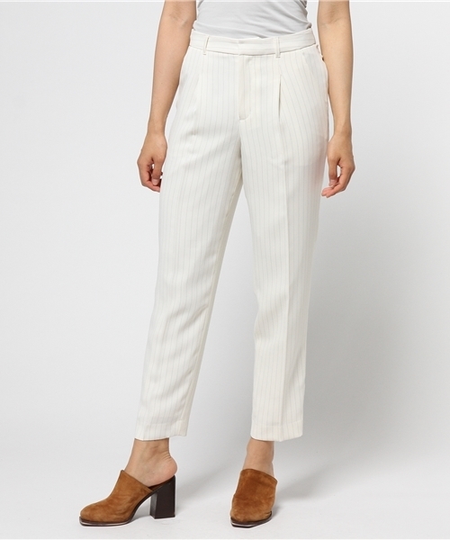 ELFORBR(エルフォーブル)の「ピンストライプタックパンツWHT(その他パンツ・レディース・ホワイト・36/38)」の1枚目の写真