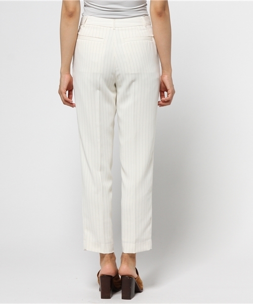 ELFORBR(エルフォーブル)の「ピンストライプタックパンツWHT(その他パンツ・レディース・ホワイト・36/38)」の10枚目の写真