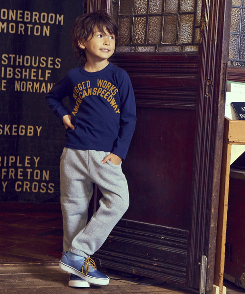 RUGGEDWORKS(ラゲッドワークス)の「カチオンラグランロングTシャツ(Tシャツ/カットソー・キッズ・ネイビー/ブラウン/グレー/チャコールグレー・110cm/140cm/120cm/90cm/130cm/100cm/80cm)」の6枚目の写真